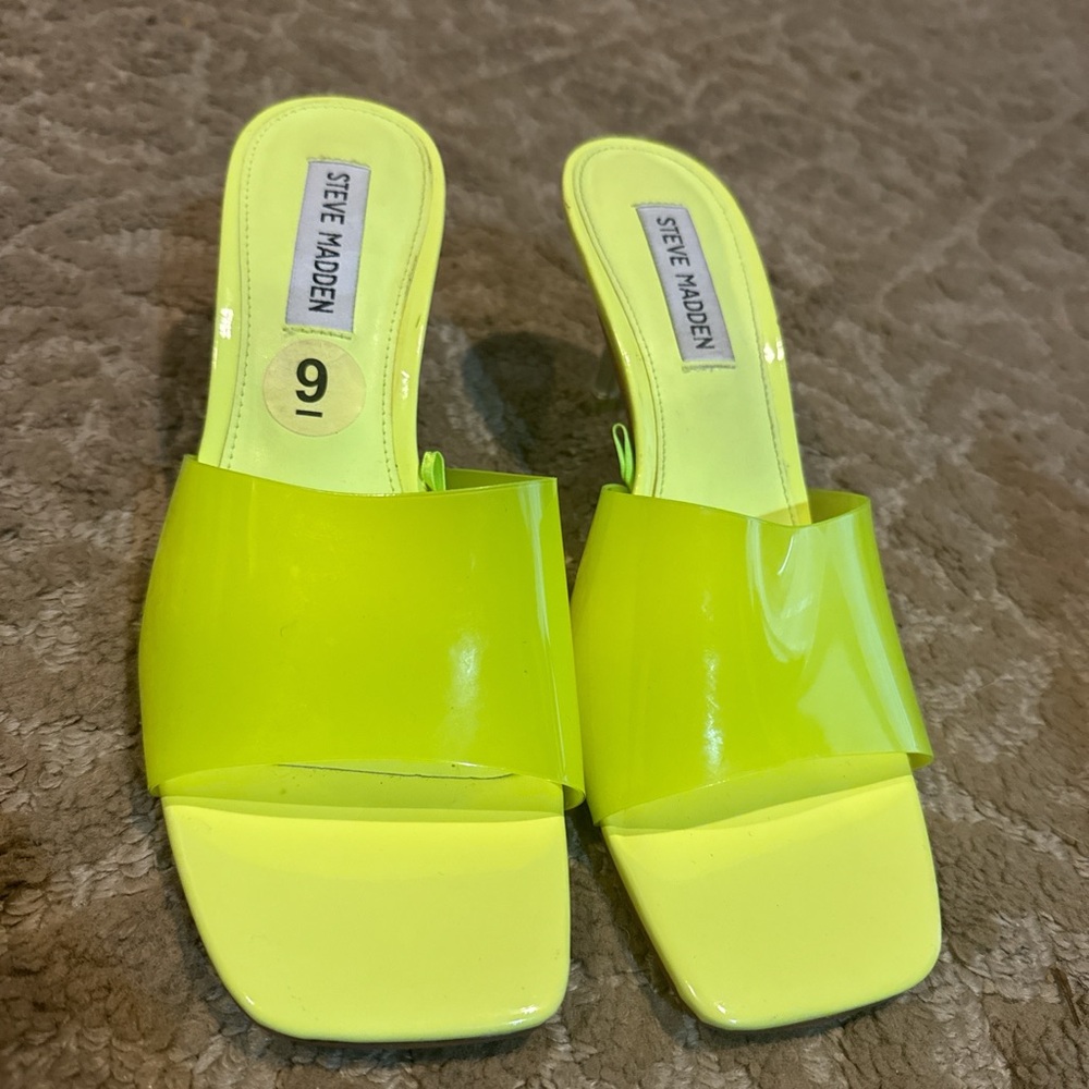Steve Madden Women's Bright Yellow Mules